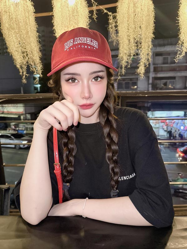 Zee bow พริตตี้ หุ่นแน่น จับเต็มมือ น้อง ซีโบว์ ดาวติ๊กต็อค อกใหญ่ 18+ 1