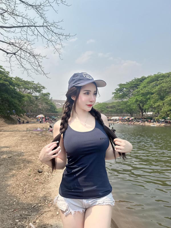 Zee bow พริตตี้ หุ่นแน่น จับเต็มมือ น้อง ซีโบว์ ดาวติ๊กต็อค อกใหญ่ 18+ 15