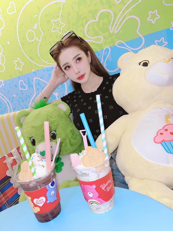 Zee bow พริตตี้ หุ่นแน่น จับเต็มมือ น้อง ซีโบว์ ดาวติ๊กต็อค อกใหญ่ 18+ 22
