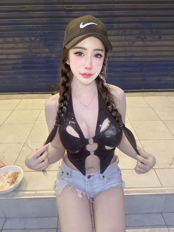 Zee bow พริตตี้ หุ่นแน่น จับเต็มมือ น้อง ซีโบว์ ดาวติ๊กต็อค อกใหญ่ 18+ 8