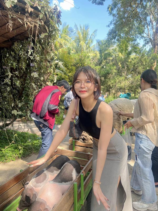 kwan kansuda แจกวาร์ป ขวัญ กัลย์สุดา สาวแว่น นางแบบ Onlyfans 18+ 24