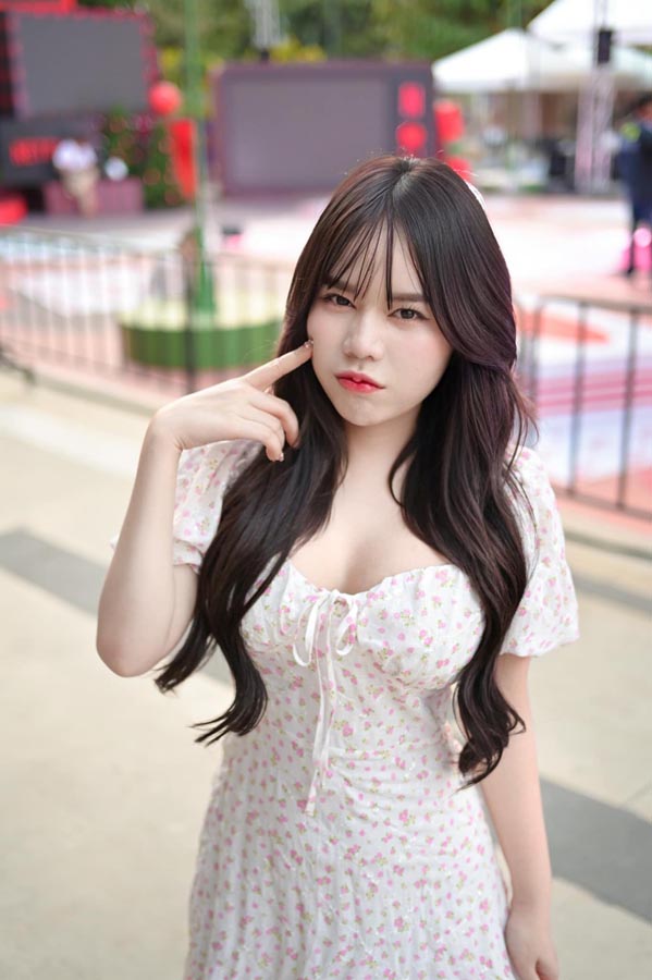 chino สาวอวบ น้อง ชิโนะ หมวยอินเตอร์ เซ็กซี่ ขยี้ใจ Onlyfans เด็ด 18+ 1