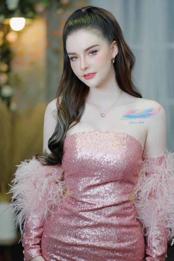 Jessie Vard แจกวาร์ป เจสซี่ วาร์ด ฝรั่งสาว อกโต โชว์บิกินี่ ดาวทวิต 18+ 23