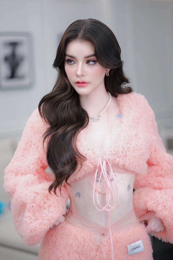 Jessie Vard 4