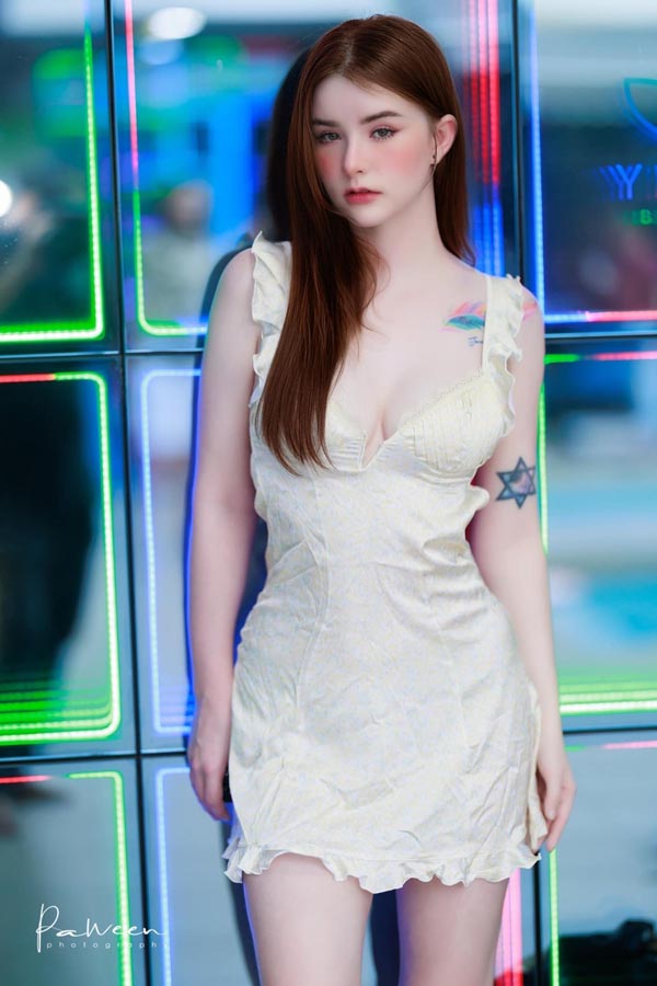 Jessie Vard แจกวาร์ป เจสซี่ วาร์ด ฝรั่งสาว อกโต โชว์บิกินี่ ดาวทวิต 18+ 5