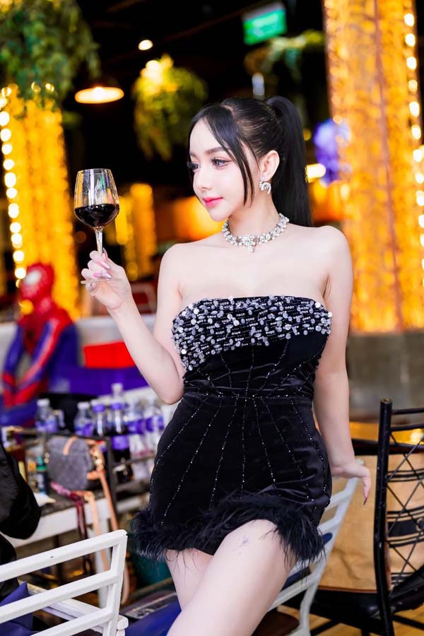 Opor Pornpimon แจกวาร์ป โอปอ เน็ตไอดอล อกโต บิกินี่ จุกสวย ยั่ว 18+ 9