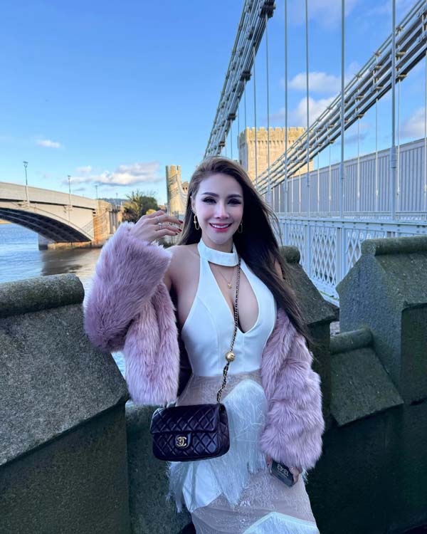 fhm deuna แจกวาร์ป เดือน พริตตี้ หน้าคม อกโต Onlyfans เซ็กซี่ 18+ 11