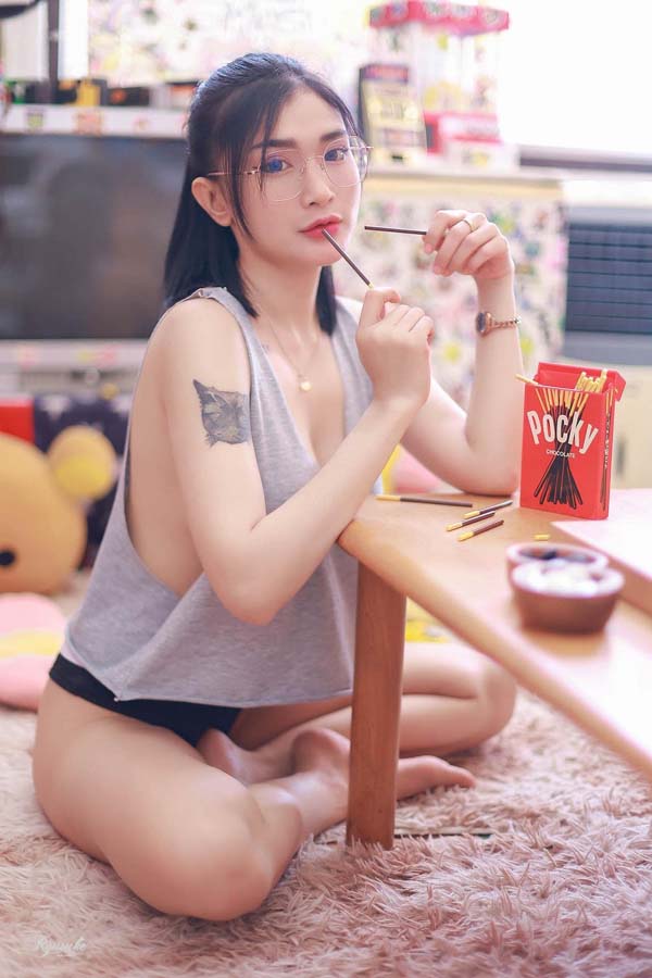 theploymini แจกวาร์ป พลอย เพ็ญนภา ยิ้มหวาน อกเด้ง ดาวติ๊กต็อค 18+ 14