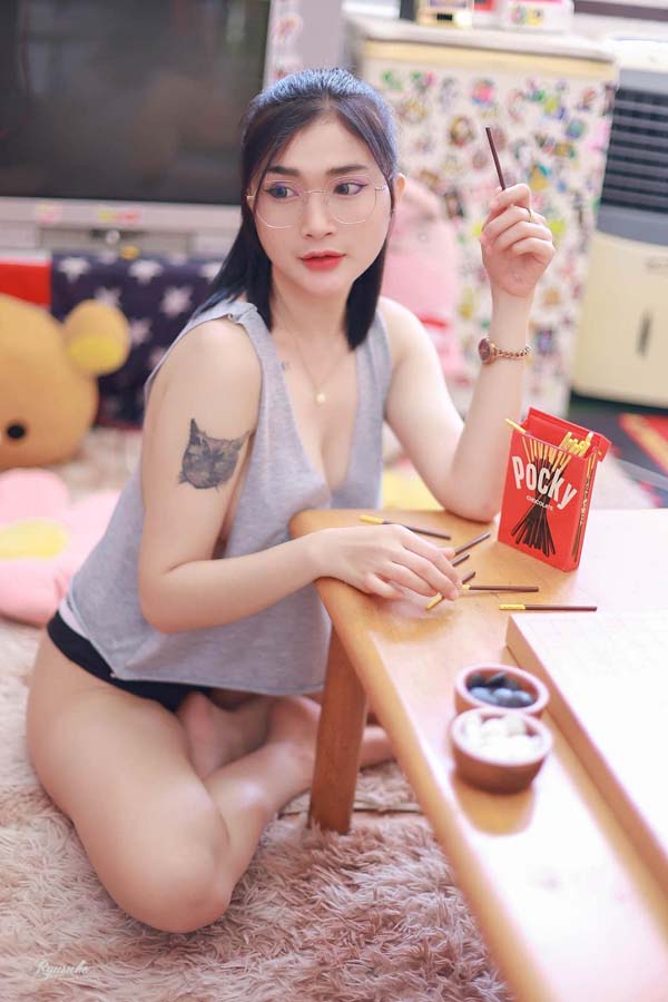 theploymini แจกวาร์ป พลอย เพ็ญนภา ยิ้มหวาน อกเด้ง ดาวติ๊กต็อค 18+ 15