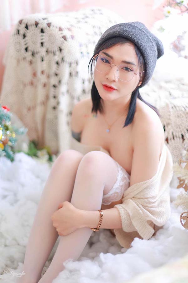 theploymini แจกวาร์ป พลอย เพ็ญนภา ยิ้มหวาน อกเด้ง ดาวติ๊กต็อค 18+ 16