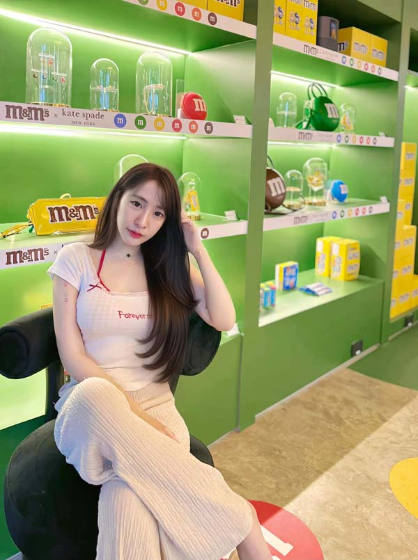 Suneta Ngachalvy แจกวาร์ป โดนัท ไซส์มินิ ดาวติ๊กต็อค Onlyfans 18+ 5