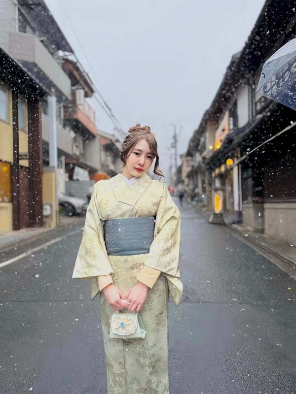 Suneta Ngachalvy 9