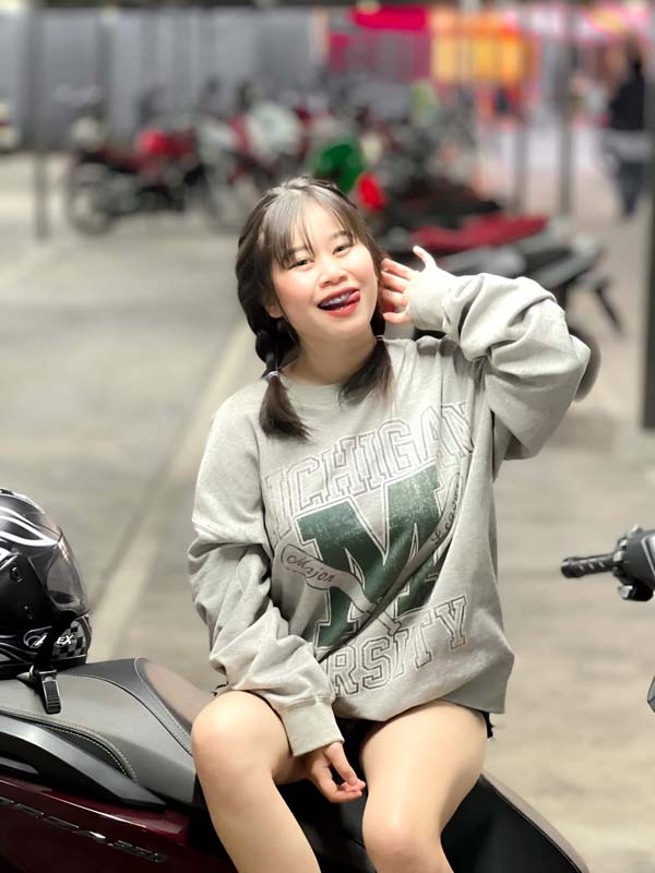 Fah Siriyakorn แจกวาร์ป ฟ้า น้อย สาวอวบ อกเด้ง ดาวติ๊กต็อค ยั่ว 18+ 18