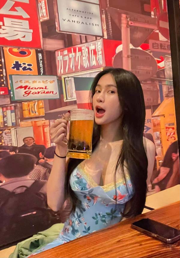 Ruangkaw แจกวาร์ป นางแบบ หน้าหวาน นางงาม อกใหญ่ บิกินี่ เด็ด 18+ 23