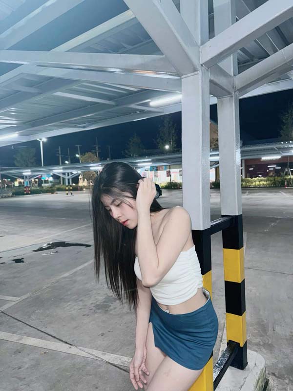 jiralak แจกวาร์ป จิราลักษณ์ ภู่นอก ดาวติ๊กต็อค เต้นยั่ว สาวหมวก หุ่นเด็ด 3