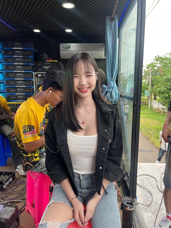 praewa taiyang แจกวาร์ป แพรวา ดาราภัส ดาวติ๊กต็อค ยั่ว อกใหญ่ 18+ 1