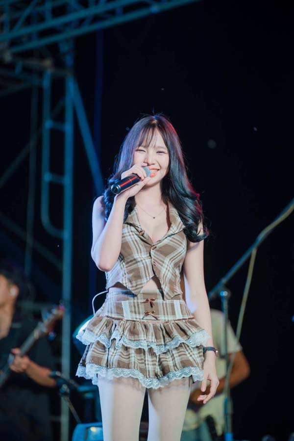 praewa taiyang แจกวาร์ป แพรวา ดาราภัส ดาวติ๊กต็อค ยั่ว อกใหญ่ 18+ 11
