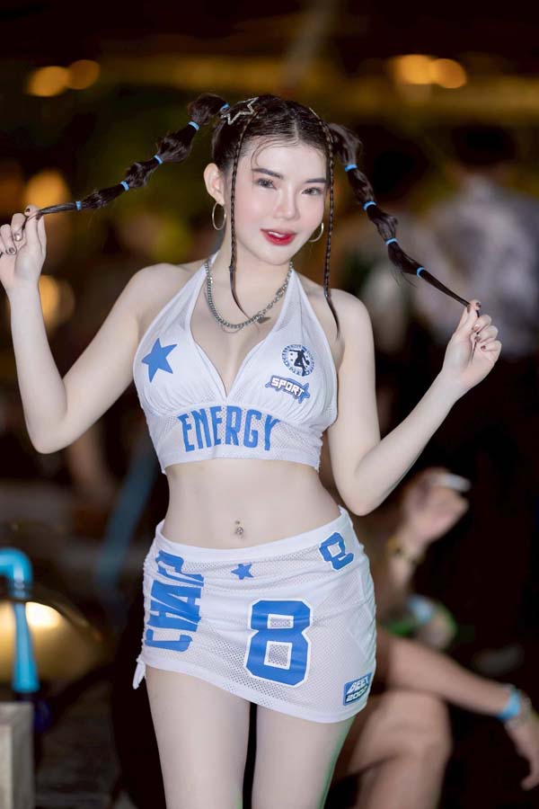 Kanomcake maxim แจกวาร์ป ขนมเค้ก นางแบบ ชื่อดัง ดาวติ๊กต็อค 18+ 13