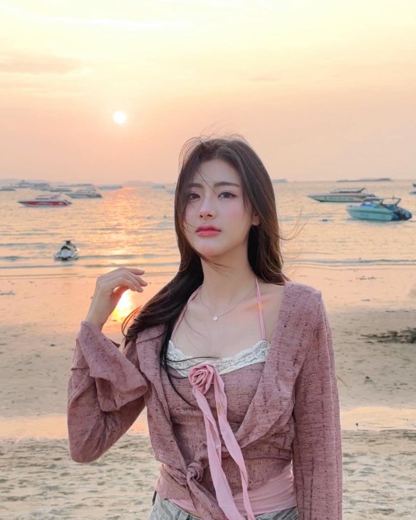Gygee แจกวาร์ป น้อง จีจี้ สาวน้อย หน้าหวาน BNK48 น่ารัก หุ่นแซ่บ 18+ 22