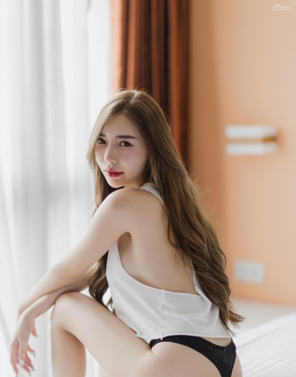 Champ แจกวาร์ป น้อง แชมป์ ขาวออร่า ผิวเนียน หุ่นแซ่บ อกโต คัพE 18+ 2