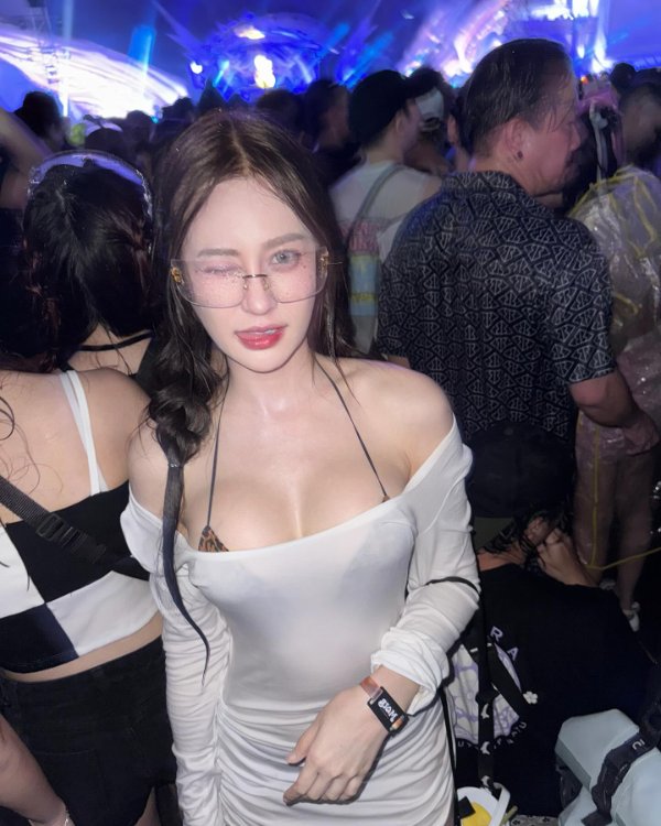 Kaptiya แจกวาร์ป น้อง ก๊อปแก๊ป สาวเหนือ ขาวใส หมวยเอ็กซ์ งานดี 18+ 25