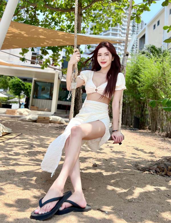 ElletoonSky แจกวาร์ป น้อง แอลตูน MC นางแบบ สาวหวาน อกสวย 18+ 18