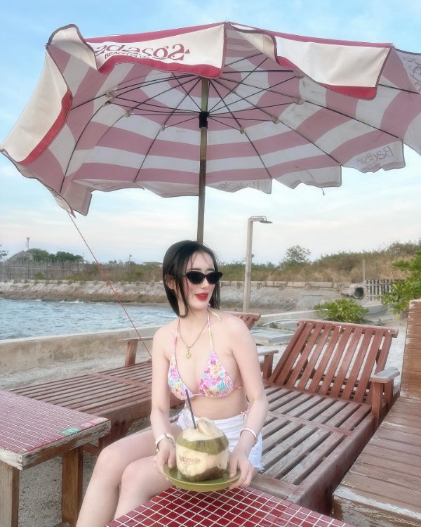 Fahsai แจกวาร์ป น้อง ฟ้า น่ารัก เอวบาง อกโต ทรงสวย ออร่า เซ็กซี่ 18+ 17