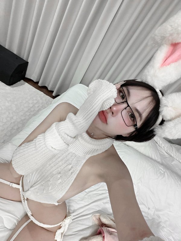 Evefariii แจกวาร์ป น้อง อีฟ พริตตี้สาว ตัวแม่ ขาวสวย ผมสั้น หุ่นเอ็กซ์ 18+ 23