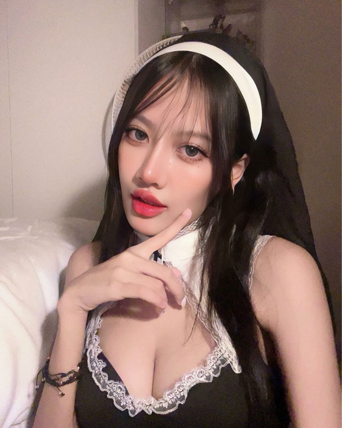 Valniez24 แจกวาร์ป อนา ไอดอล ตัวเล็ก หุ่นเอ็กซ์ อกสวย อมชมพู 18+ 20