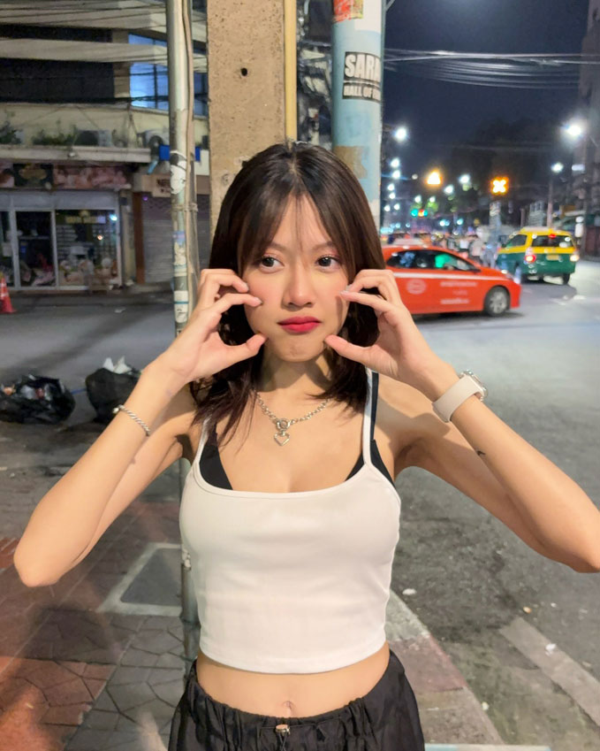 Valniez24 แจกวาร์ป อนา ไอดอล ตัวเล็ก หุ่นเอ็กซ์ อกสวย อมชมพู 18+ 36